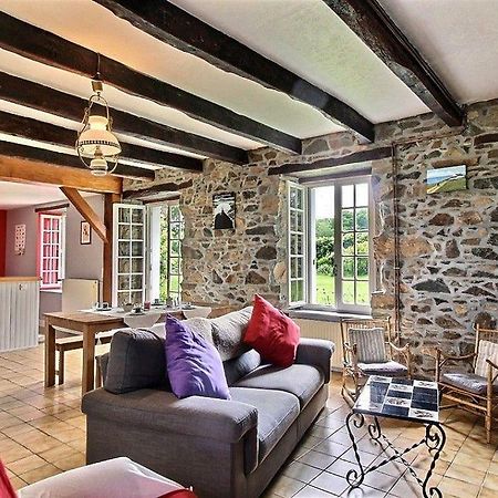 Holiday Home Le Gite De Kerneuil Gommenecʼh Εξωτερικό φωτογραφία