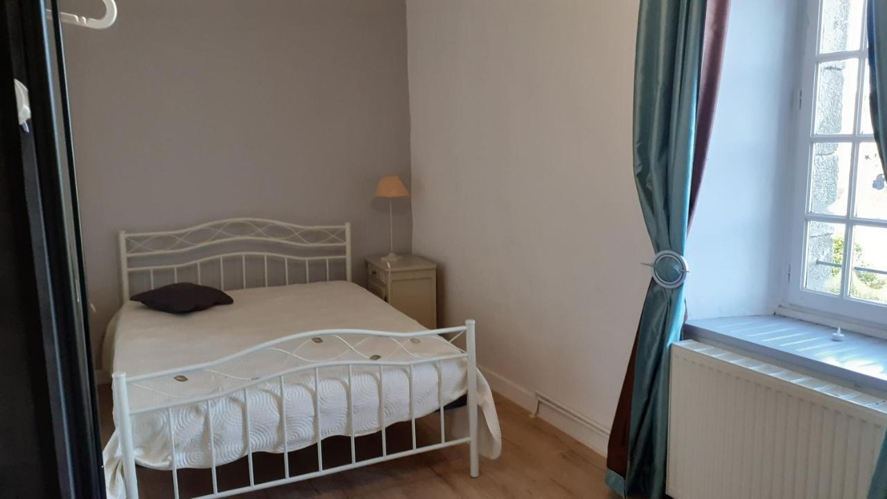 Holiday Home Le Gite De Kerneuil Gommenecʼh Εξωτερικό φωτογραφία